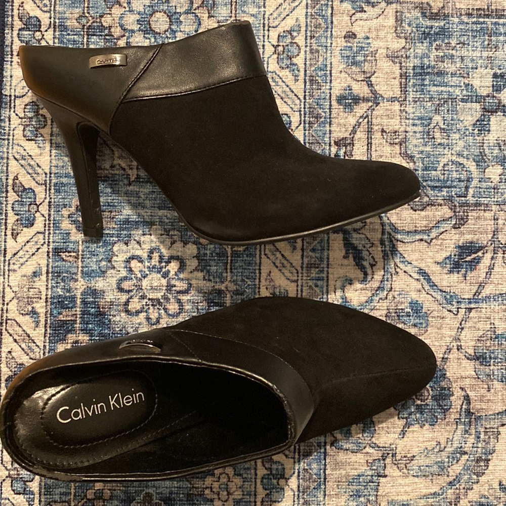 Calvin Klein NWT Mule Heels